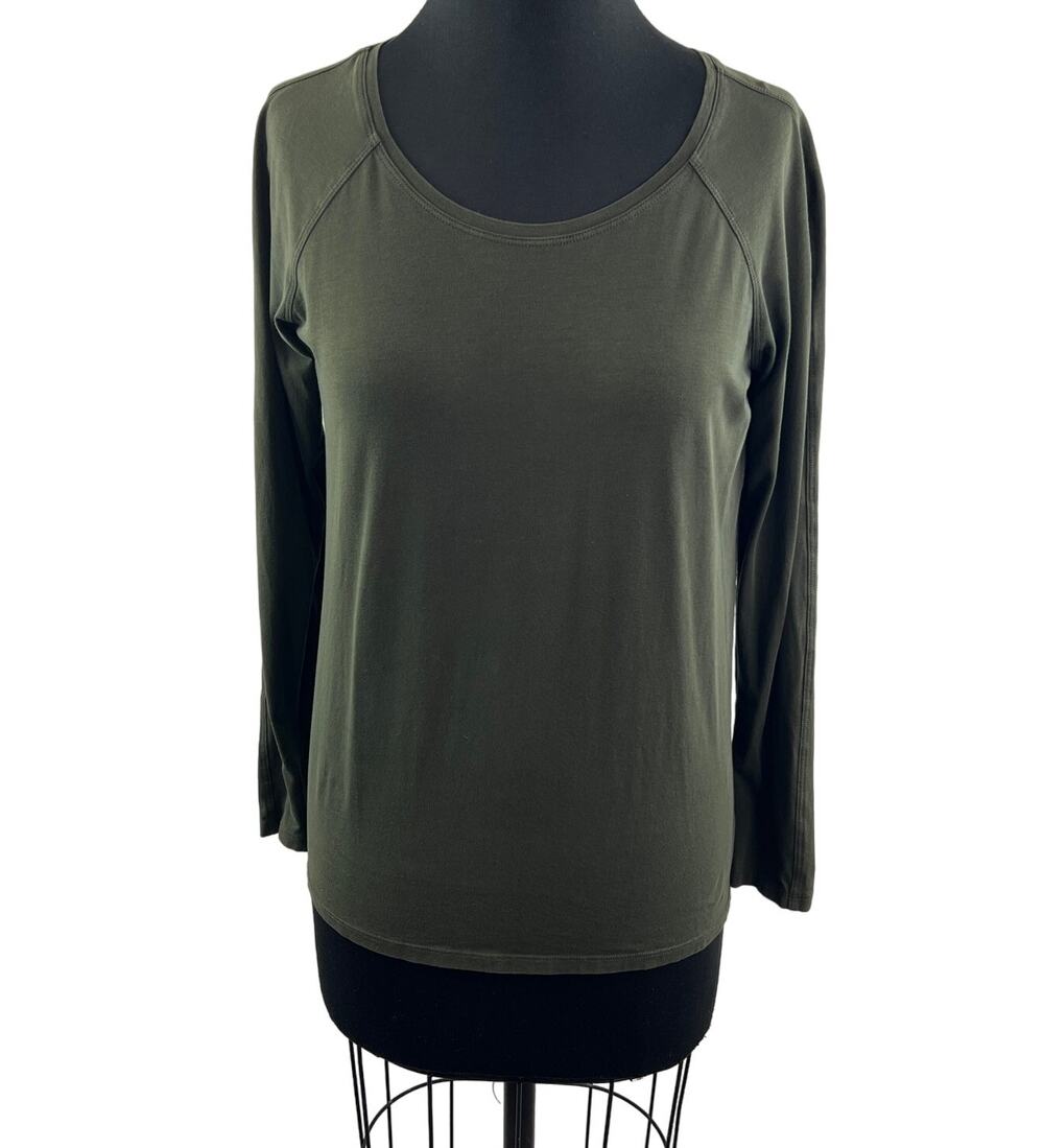 Lululemon Olive Green Long Sleeve Top Scoop Neck Pullover Sweat-Wicking S/M 4 6